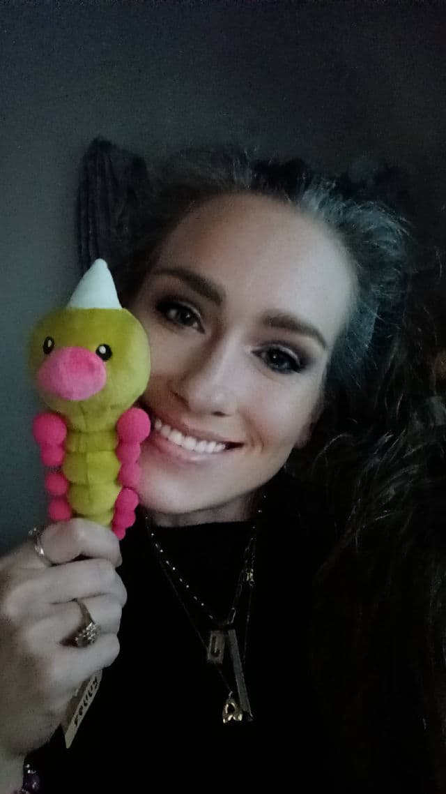 It Cosmetics Lash Blowout Volumizing Mascara review photo by FuzzyFizzyFox