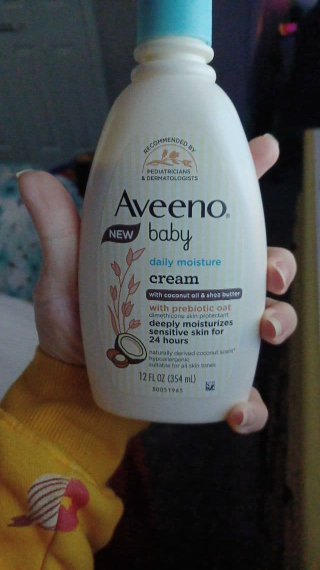 Aveeno Baby Eczema Therapy Moisturizing Cream review photo by BooBearAshley