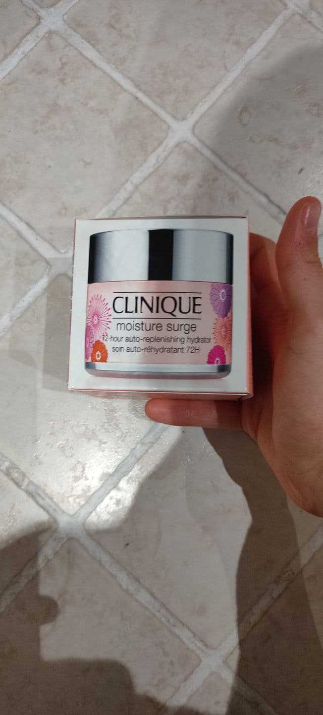 Clinique Moisture Surge 72-Hour Auto-Replenishing Hydrator review photo by Skinboosk