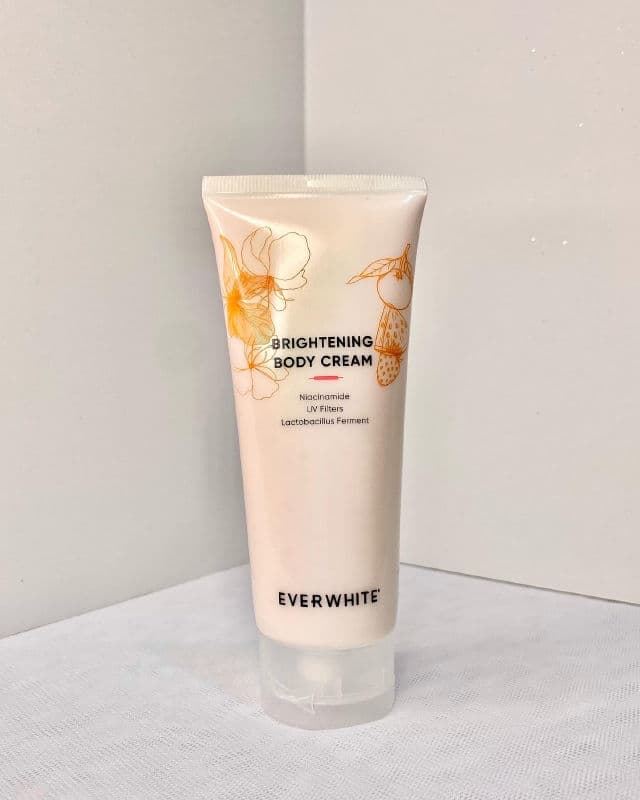 Everwhite Brightening Body Cream review photo by evabilqistafdila