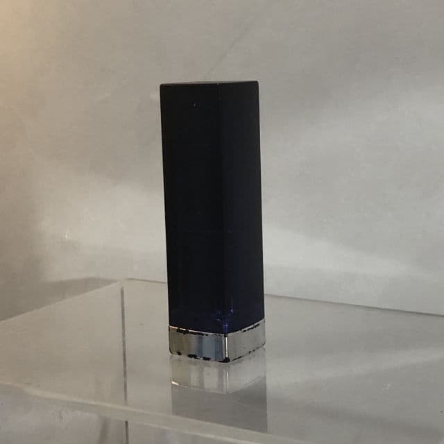 Maybelline Color Sensational Matte Finish Lipstick review photo by Niacinamild