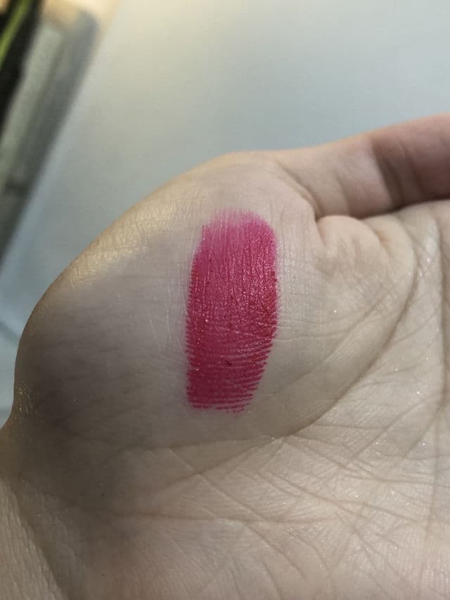 Maybelline Color Sensational Matte Finish Lipstick review photo by Niacinamild