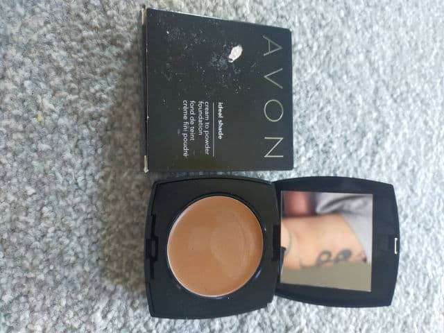 Avon True Color Flawless Cream to Powder Foundation SPF15 review photo by hankisabelle1