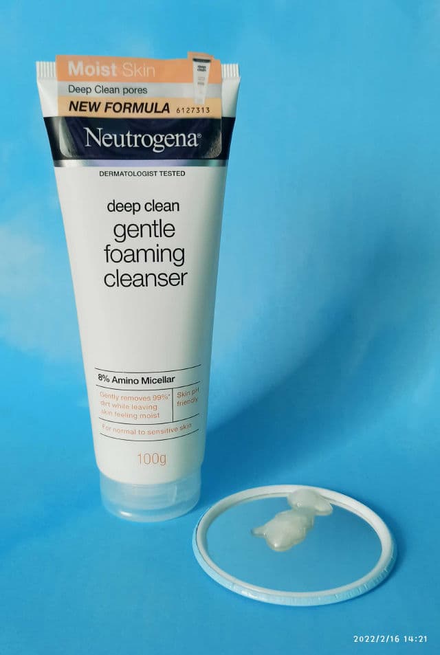 Neutrogena Deep Clean Foaming Cleanser review photo by nitaboniet