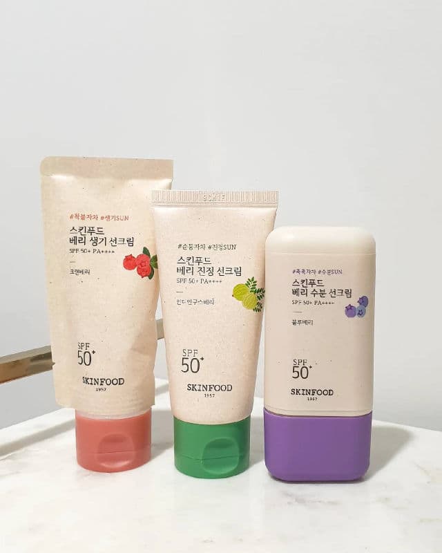 SKINFOOD Berry Moisturizing Sun Cream SPF50+ PA++++ review photo by askinmood
