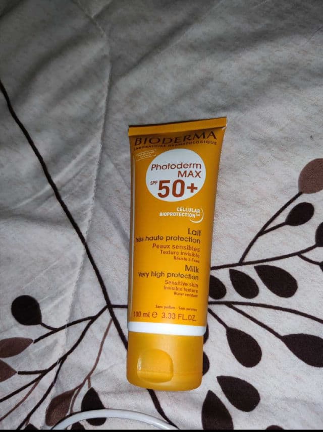 Bioderma Photoderm Max Lait SPF 50+ review photo by Mo3ath421