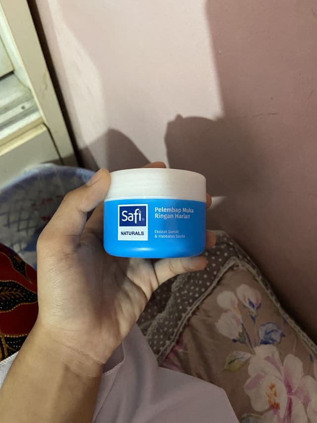 Safi Pelembap Muka Sari Gamat & Habbatus Sauda review photo by ashfiqa