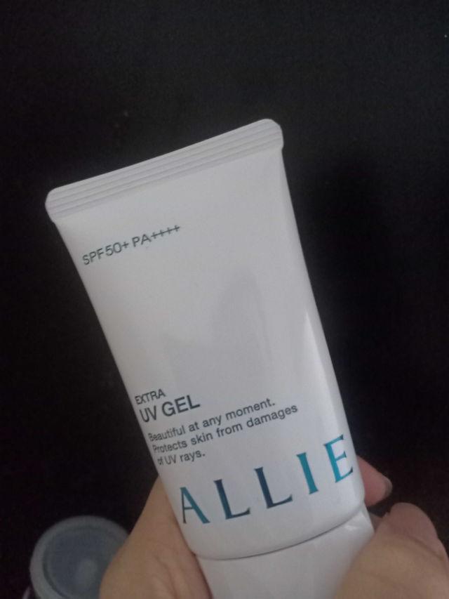 Extra UV Gel SPF50 + PA ++++ product review