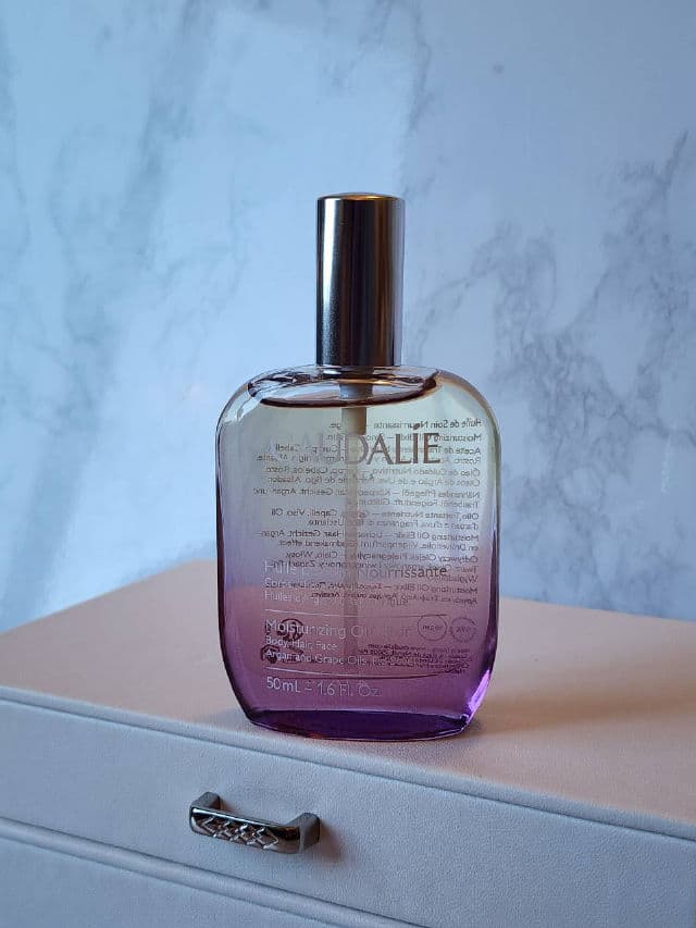 Caudalie Paris Moisturizing Fig Body Oil Elixir review photo by Researching4Beauty