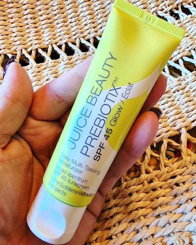 Juice Beauty Prebiotix SPF 45 Glow Daily Multi-Tasking Moisturizer review photo by Researching4Beauty