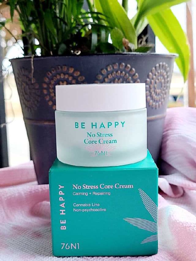 76N1 Be Happy No Stress Core Cream review photo by Researching4Beauty