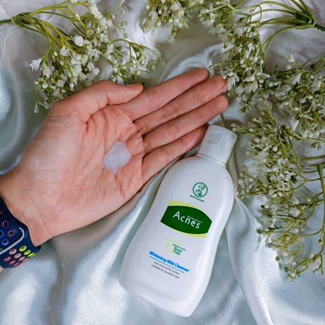 Acnes Whitening Mild Cleanser review photo by Yaniemirawk
