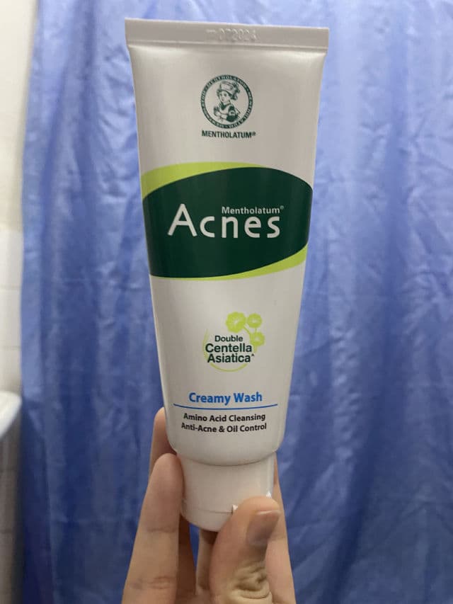 Mentholatum Acnes Creamy Face Wash review photo by ChickenL