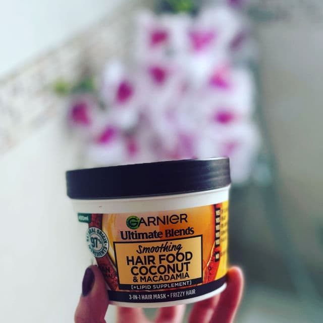 Garnier Fructis Macadamia Hair Food Smoothing Mask review photo by BellaBooBeauty