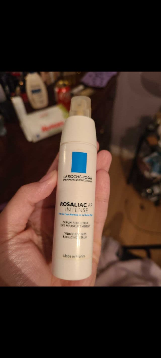 La Roche-Posay Rosaliac AR Intense review photo by mkyoung