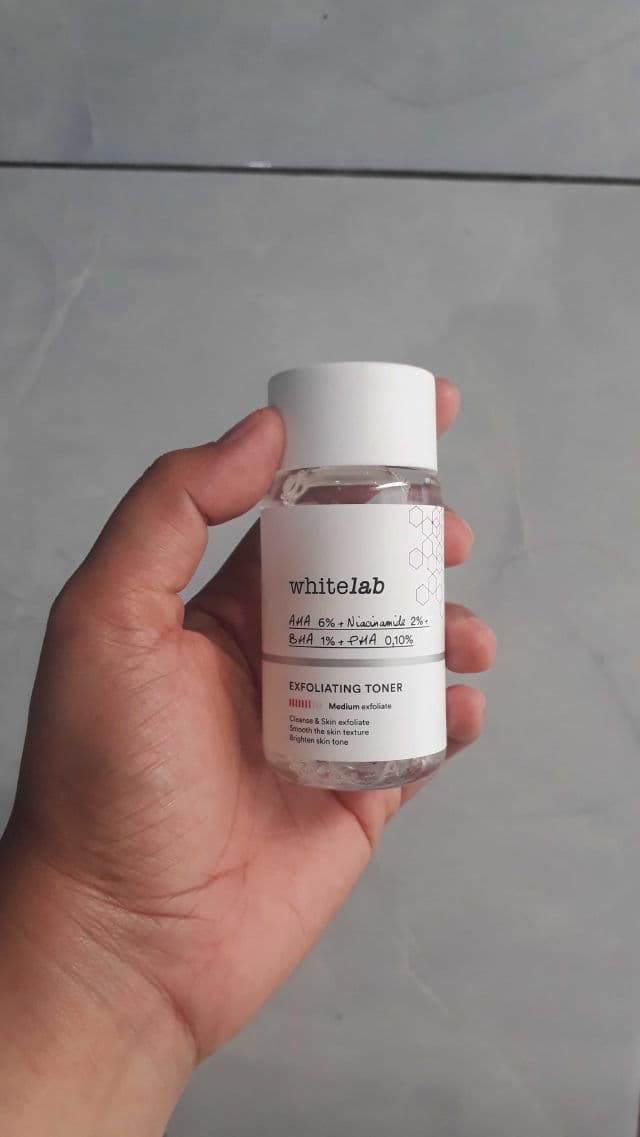 whitelab Exfoliating Toner review photo by vita92