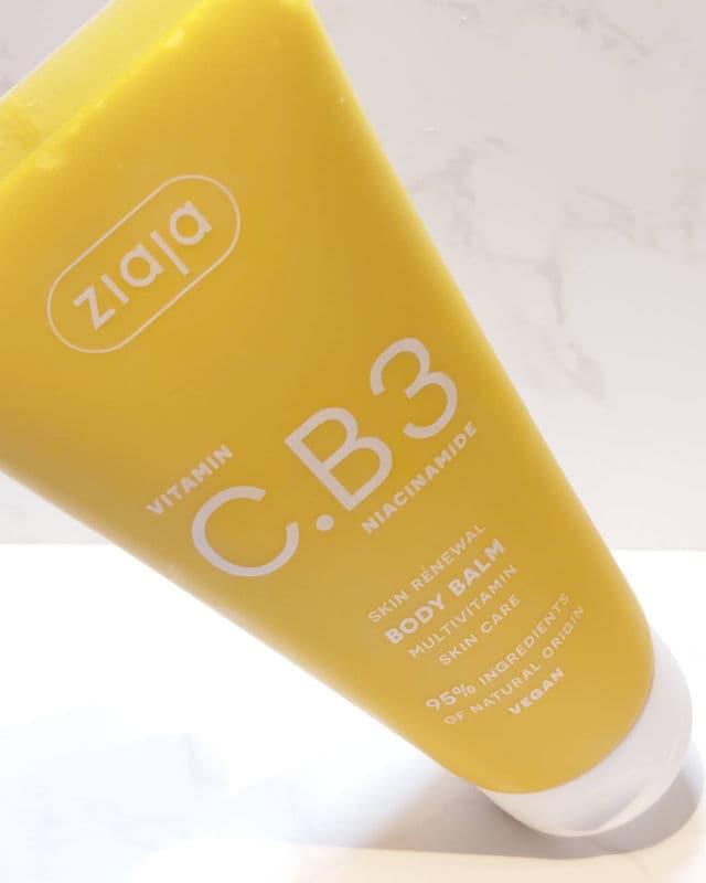 Ziaja Vitamin C. B3 Niacinamide Body Balm review photo by cariadsbeauty
