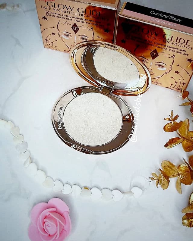 Charlotte Tilbury Glow Glide Face Architect Highlighter review photo by cariadsbeauty