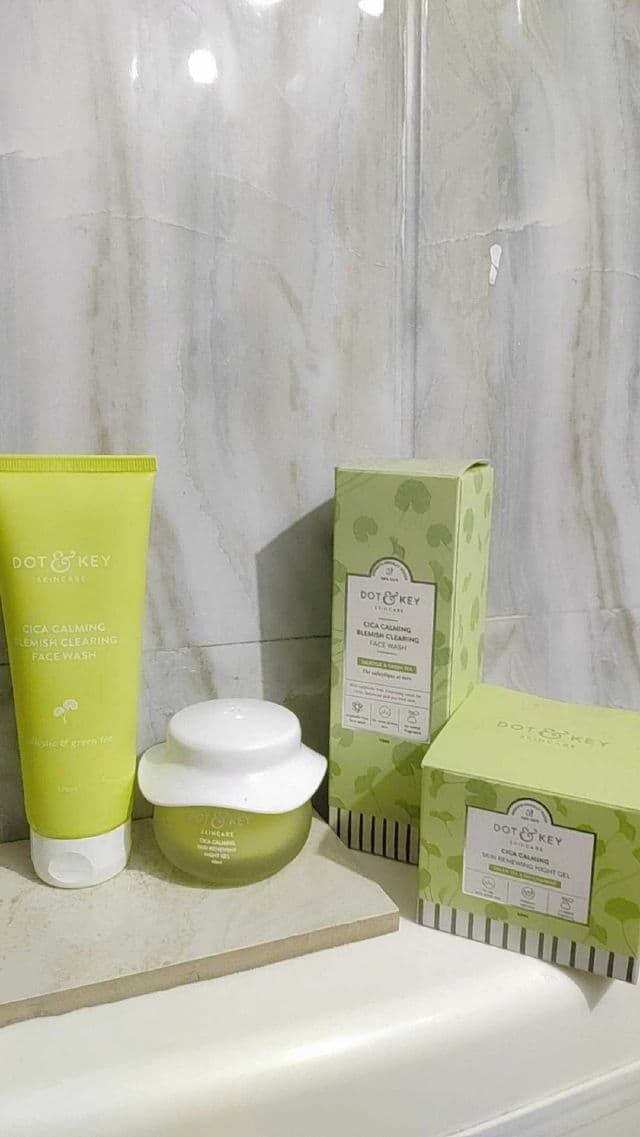 Dot & Key Cica Calming Blemish Clearing Face Wash review photo by vyshu