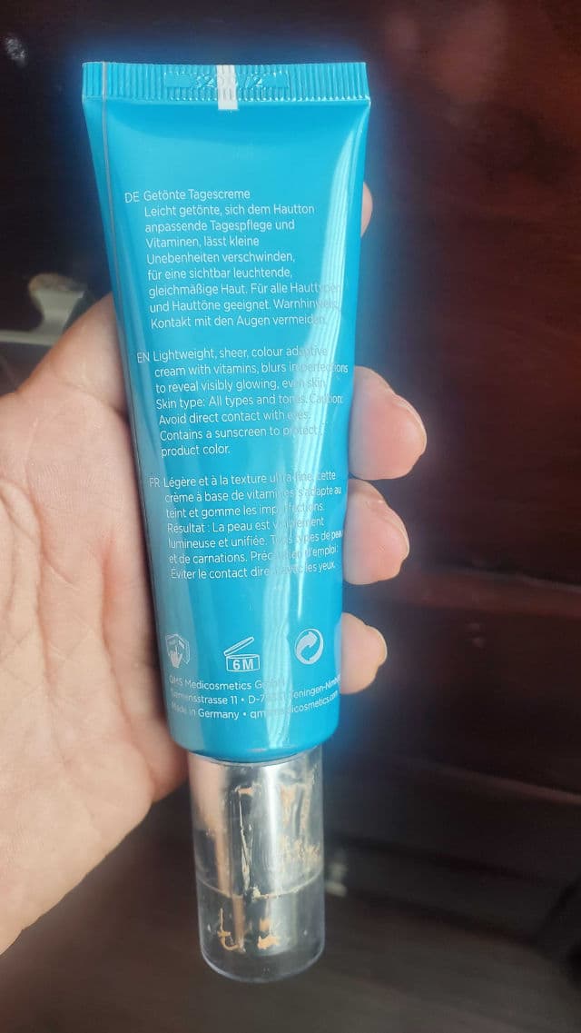 QMS Medicosmetics Active Glow Tinted Day Cream review photo by calvokurumilla