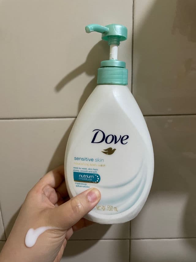 Dove Body Wash Sensitive Skin review photo by Monicaaaaa