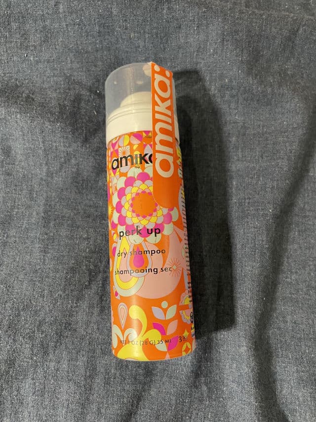 amika: Perk Up Dry Shampoo review photo by Monicaaaaa