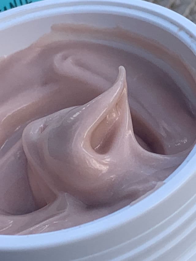 First Aid Beauty Brighten + Glow Moisturizer with Vitamin C review photo by BoxyLady