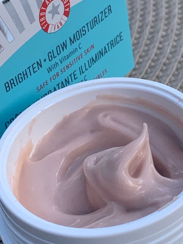 First Aid Beauty Brighten + Glow Moisturizer with Vitamin C review photo by BoxyLady