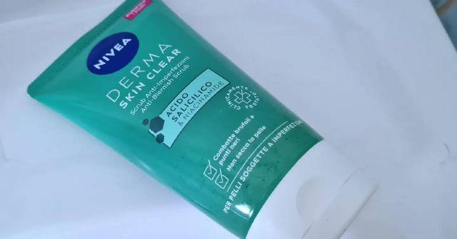 Derma Skin Clear Anti-Blemish Scrub  product review
