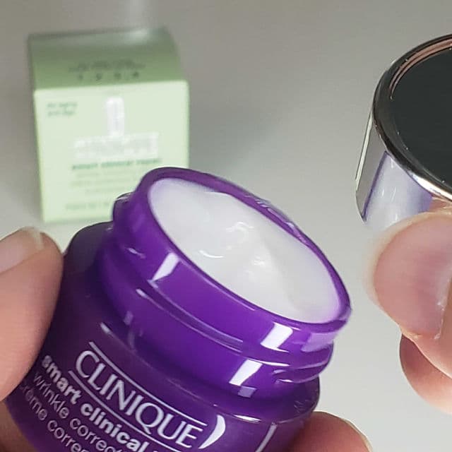 Clinique Smart Clinical Repair Wrinkle Correcting Cream review photo by myplussizelife