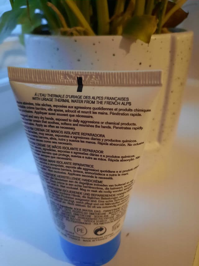 Uriage Bariederm Insulating Repairing Hand Cream review photo by Tolly