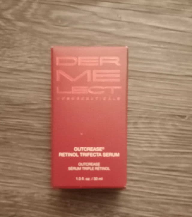 Dermelect Outcrease Retinol Trifecta Serum review photo by Rhonda