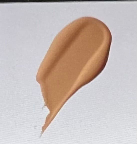 MAC Studio Radiance Serum Powered Foundation review photo by Spicesofbeauty