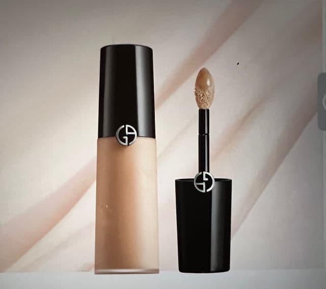 Armani Beauty Luminous Silk Concealer review photo by Spicesofbeauty