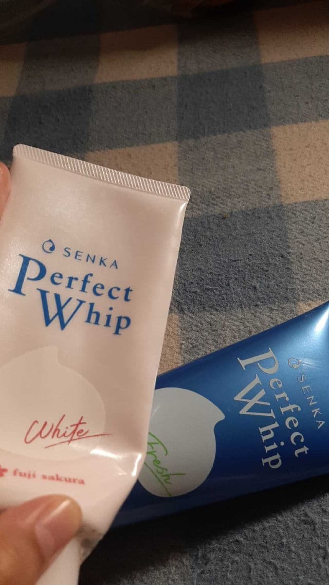 Senka Perfect Whip Fresh Anti Shine review photo by nadyaie