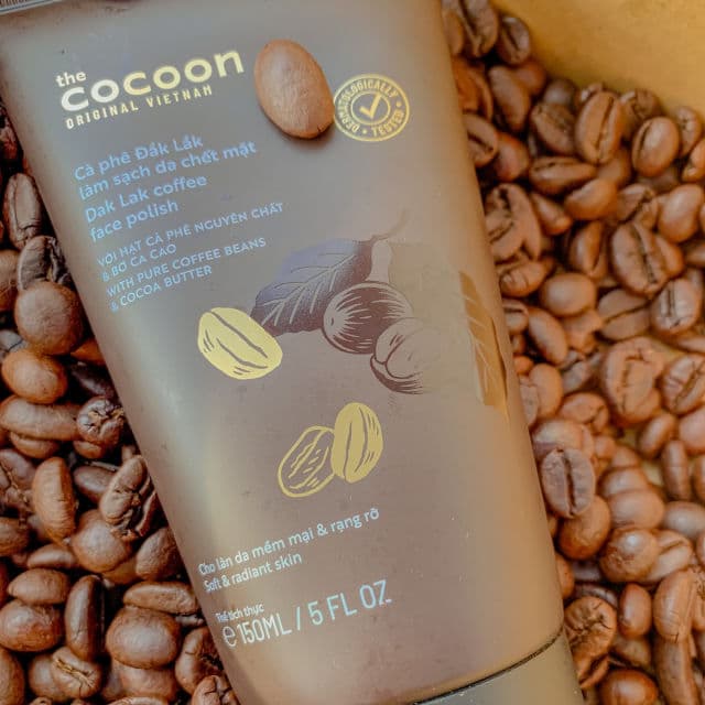 the Cocoon Dak Lak Coffee Face Polish review photo by farabeautydiary