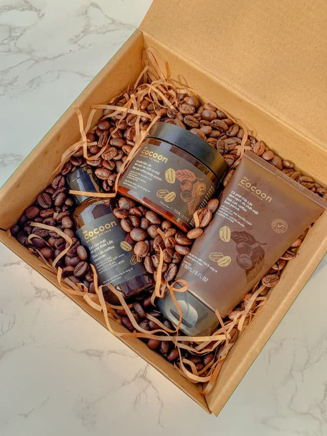 the Cocoon Dak Lak Coffee Face Polish review photo by farabeautydiary