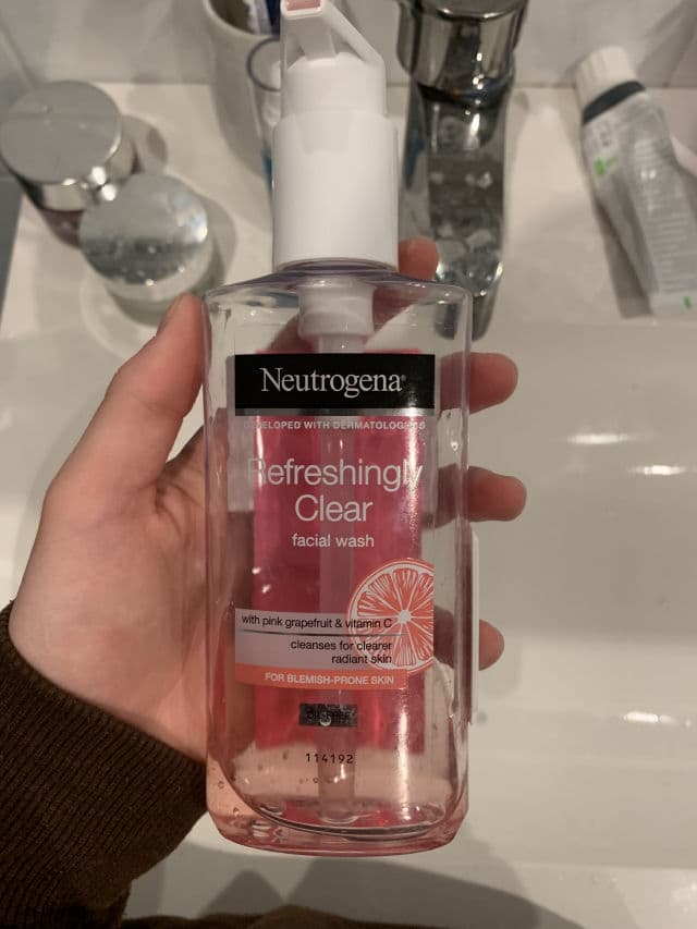 Neutrogena Refreshingly Clear Facial Wash review photo by katesam