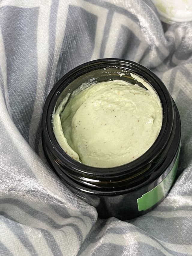 The Body Shop Japanese Matcha Tea Pollution Clearing Mask review photo by ChelseaLil