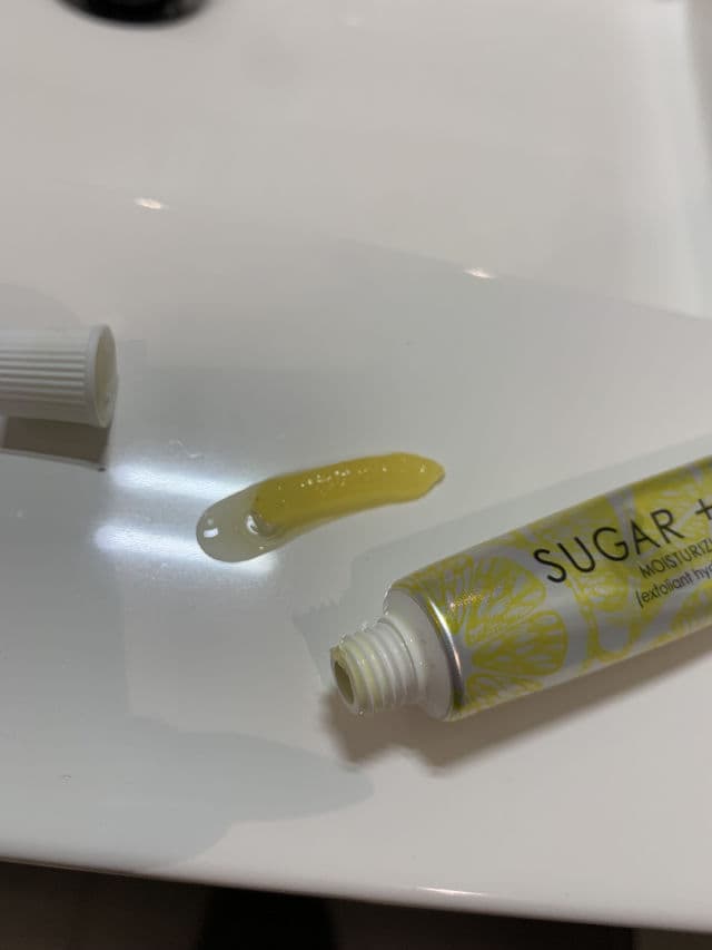 Seraphine Botanicals Sugar + Lemon - Moisturizing Lip Buffer review photo by helenaamyhre