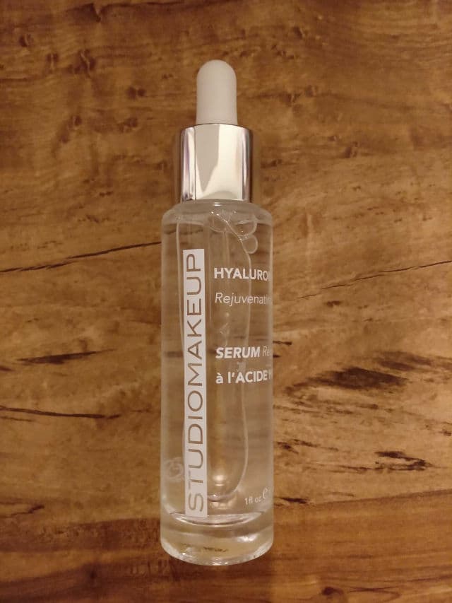 STUDIOMAKEUP Hyaluronic Acid Rejuvenating Serum review photo by Sammy85