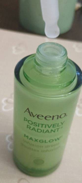 Aveeno Positively Radiant MaxGlow Infusion Drops Serum review photo by Mucci