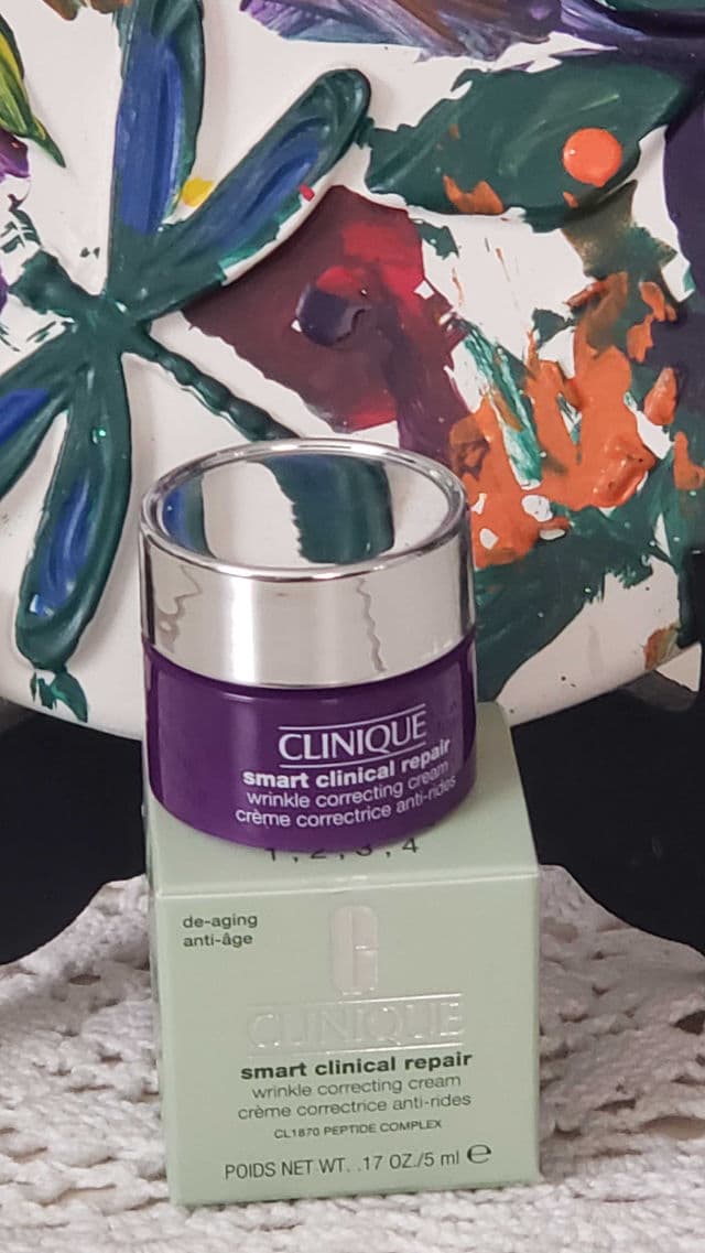 Clinique Smart Clinical Repair Wrinkle Correcting Cream review photo by NikiRed72