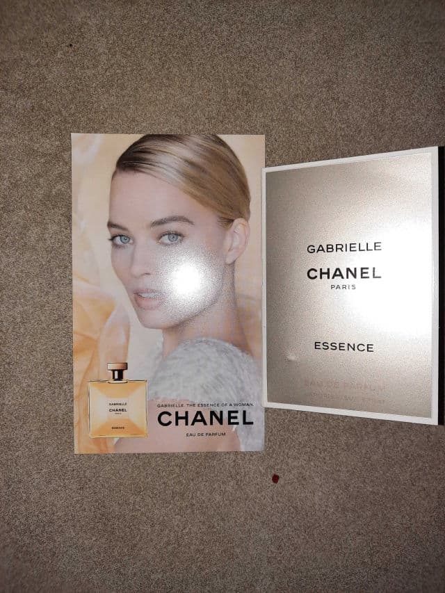 Chanel Sublimage Essential Regenerating Cream (Texture Supreme) review photo by anukian