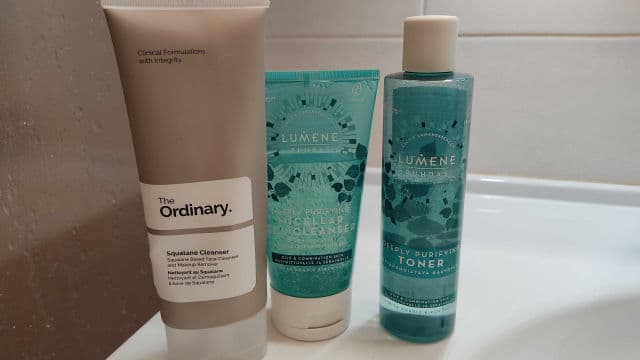 Lumene Puhdas Deeply Purifying Birch Charcoal Mask review photo by JulieG