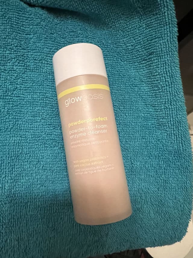 Glow Oasis Powderporefect Powder-to-Foam Enzyme Cleanser review photo by zoe23