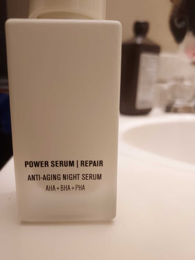 IL MAKIAGE Power Repair: Anti-Aging Night Serum AHA + BHA + PHA review photo by Joeygaby69