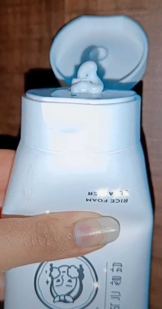 Midha Rice Foam Cleanser review photo by Aditi27