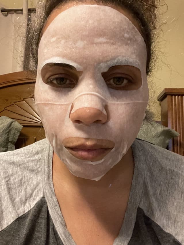 Look At Me Sweet Honey Bear Face Mask review photo by Jahquis27