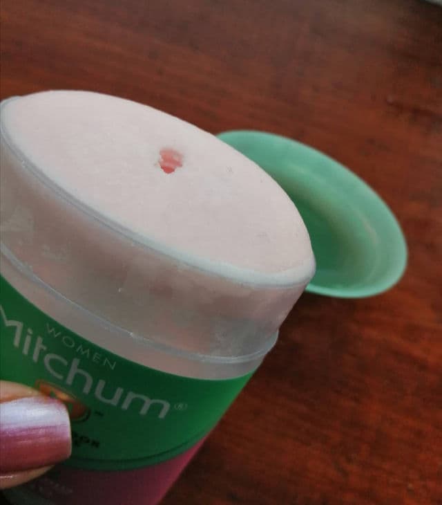 Mitchum Women Triple Odor Defense Solid Antiperspirant & Deodorant Stick - Powder Fresh review photo by ViviLK